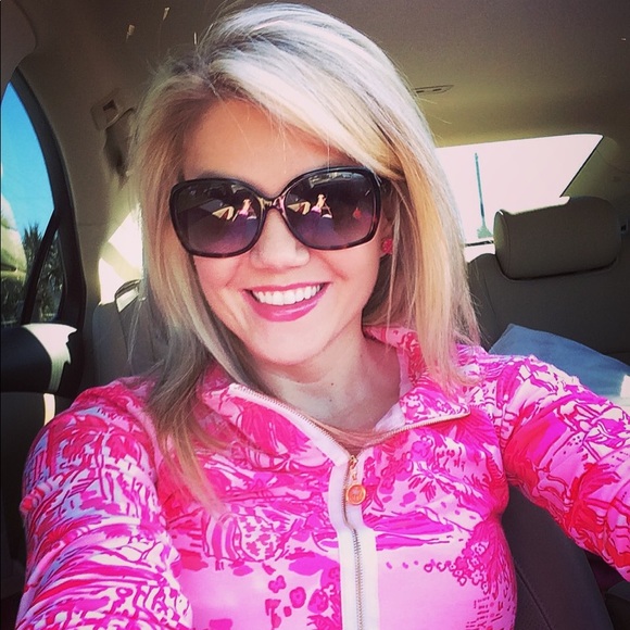 Meet your Posher, Lindsey - Picture 3 of 12